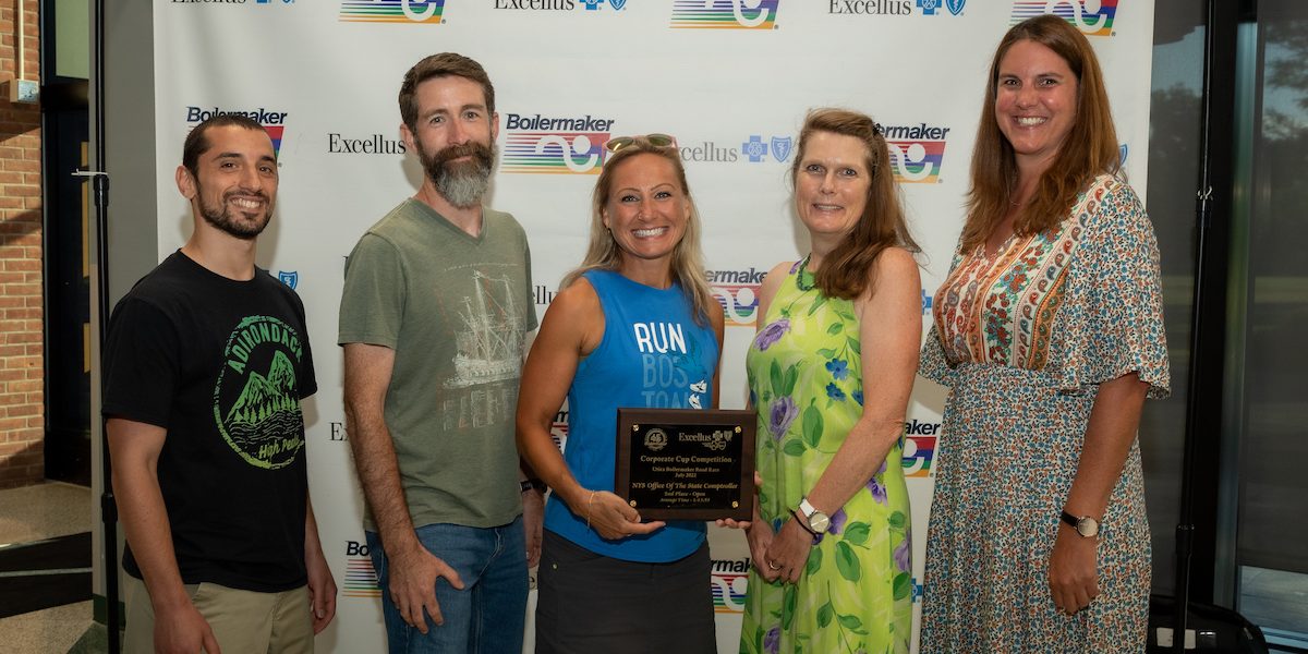 Corporate Cup Award Winners The NYS Office of the State Comptroller team accepts their Boilermaker Corporate Cup award.